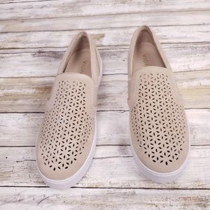 vionic kani slip on sneaker